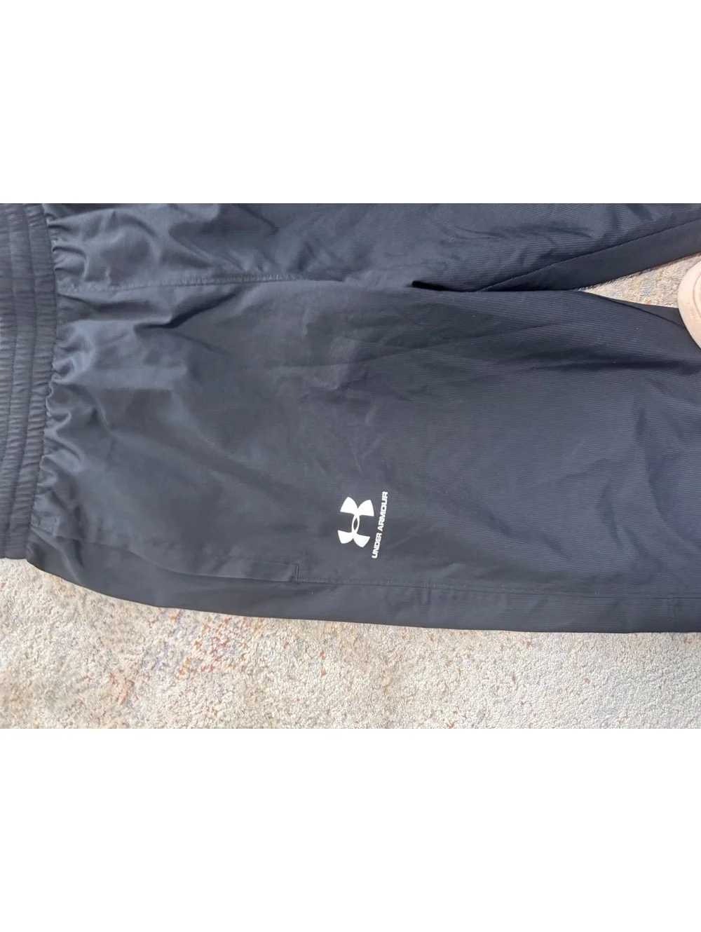 Under Armour Men's Black Sweatpants Medium